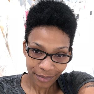 Meet your Posher, Tiffanie